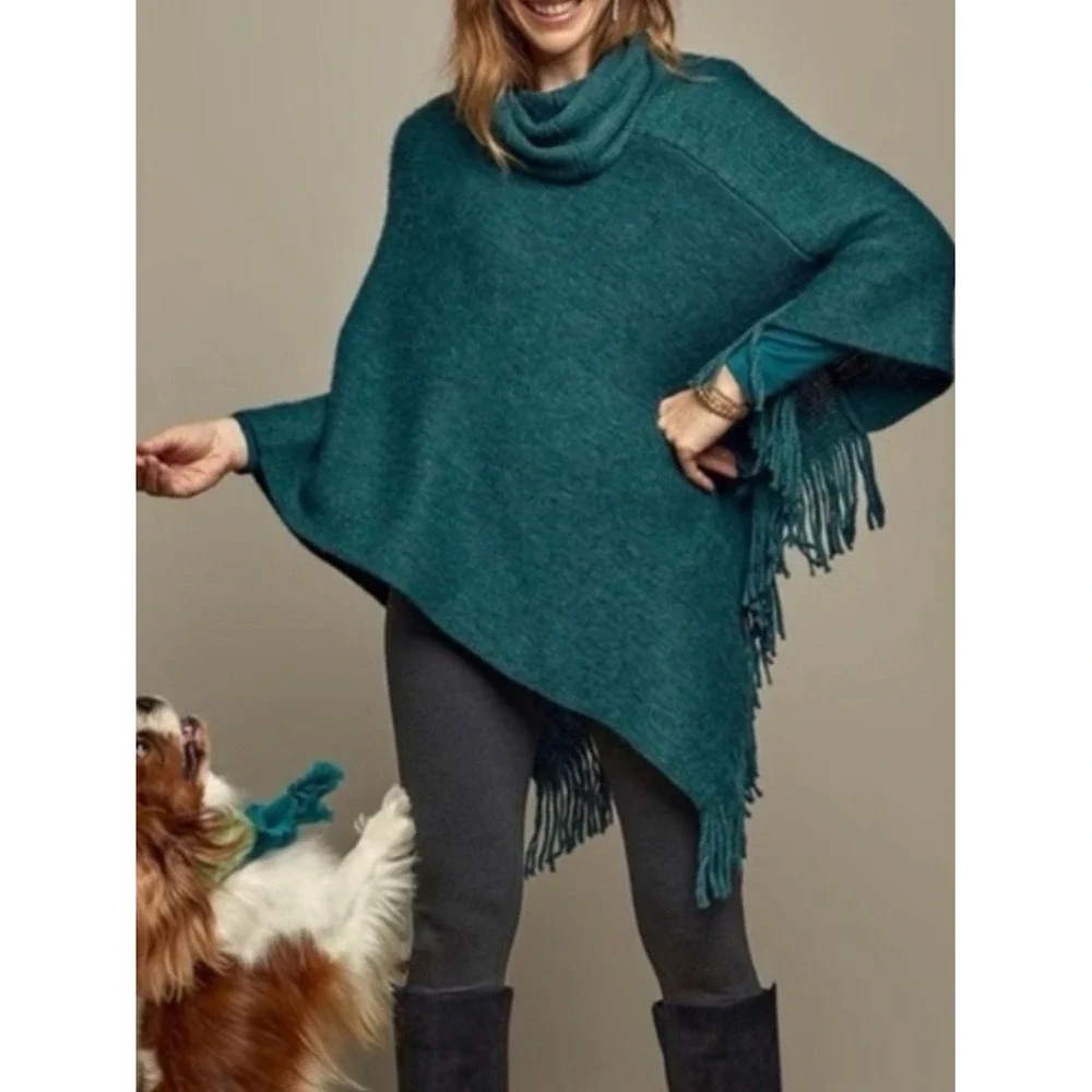 Chico's Teal Knit Fringe‎ Poncho NWT Sz-One Size.  WNTR